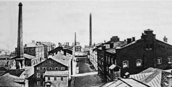 Двор Александровской ситценабивной фабрики К. Паля.  Фото начала 1900-х гг.